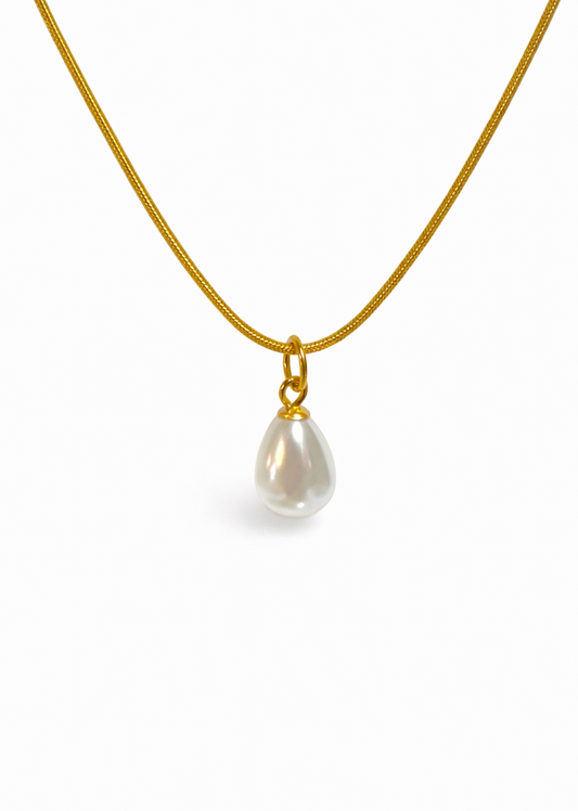 The Essential Pearl Pendant